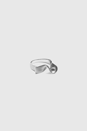 Trine Tuxen Ribbon Ring II