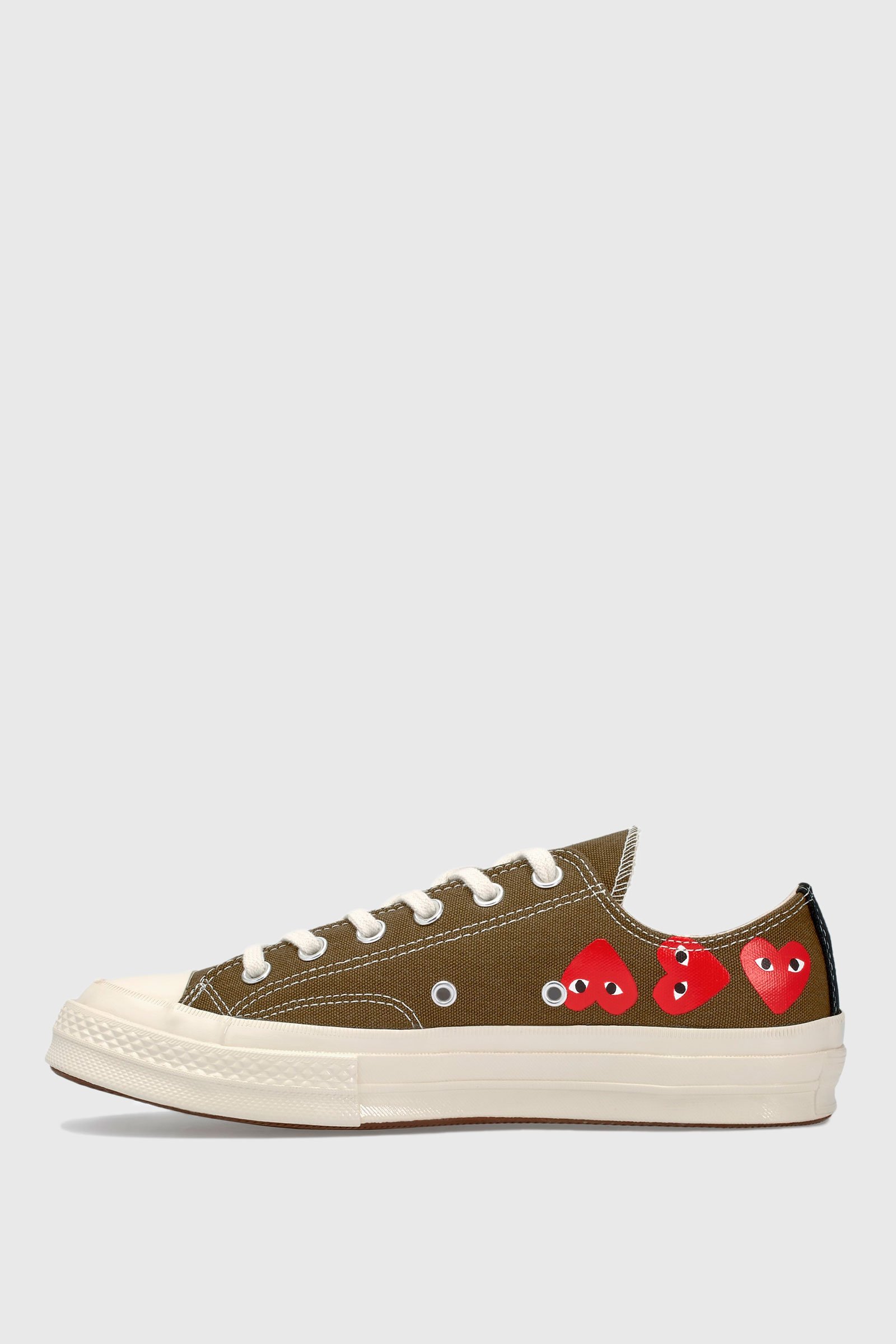 comme play converse