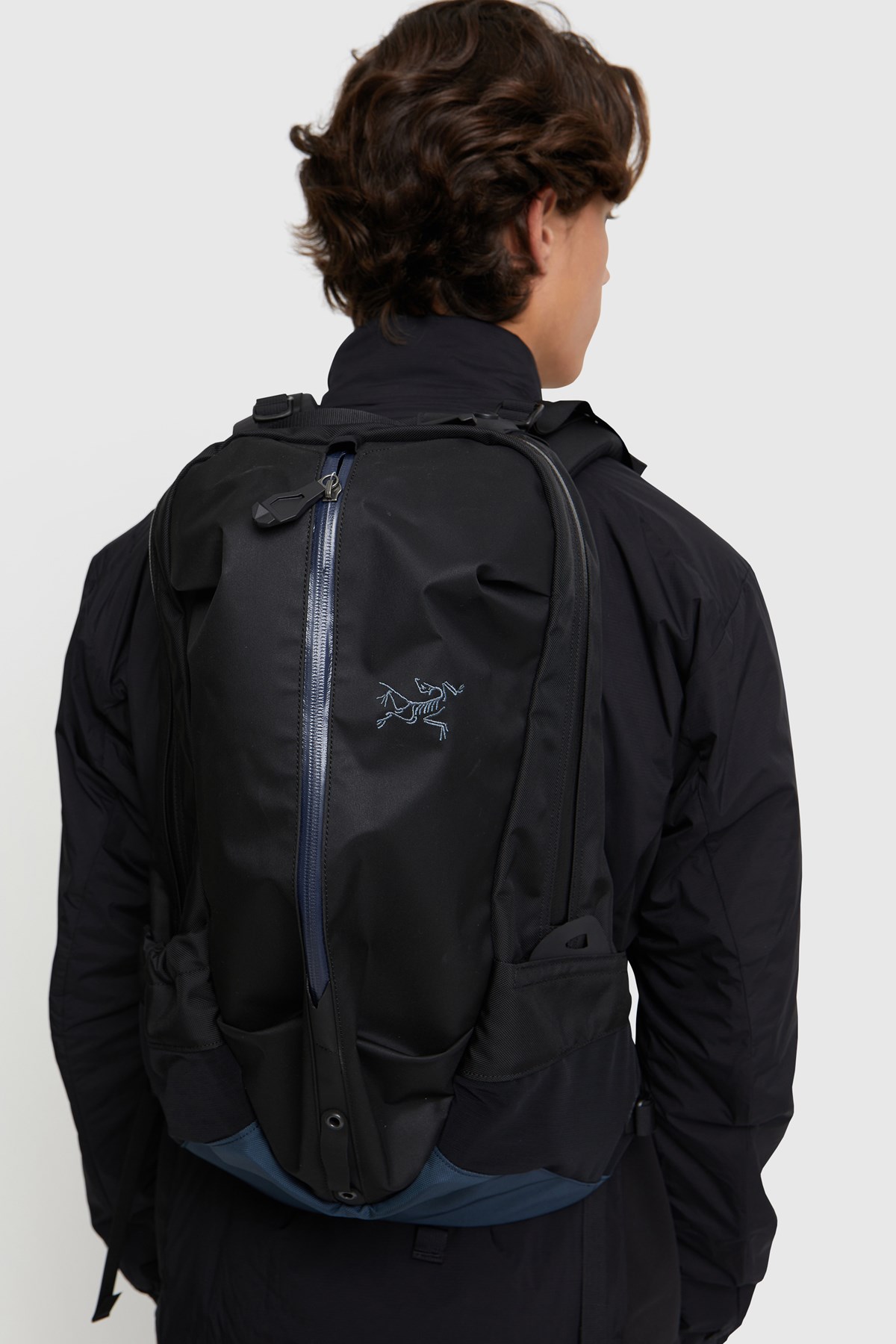 ARC'TERYX Arro 22 Backpack Exosphere | WoodWood.com