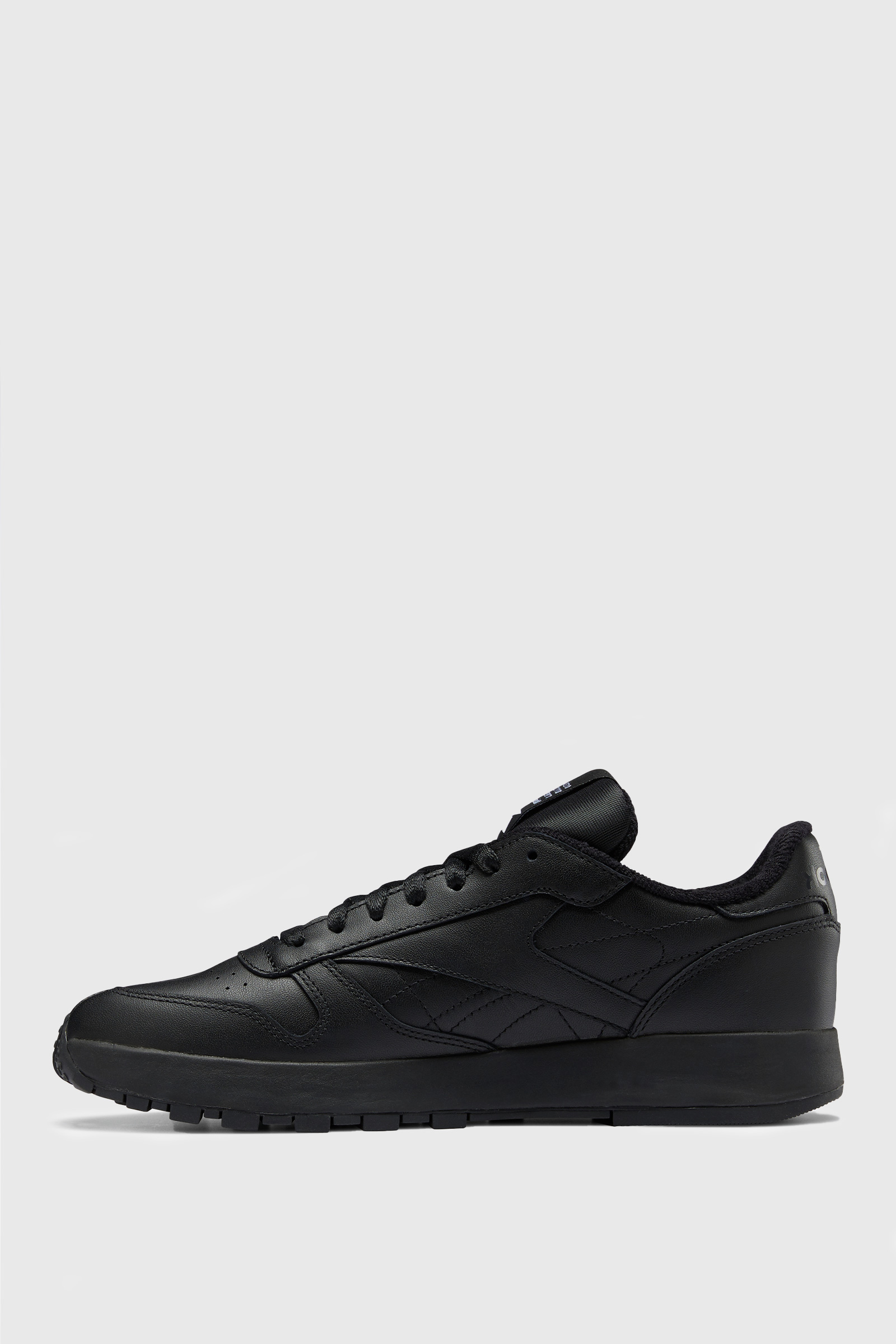 Reebok Maison Margiela x Reebok Project 0 CL Tabi Black | WoodWood.com