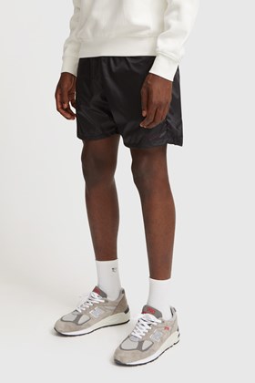 Palmes Middle Shorts Black | WoodWood.com
