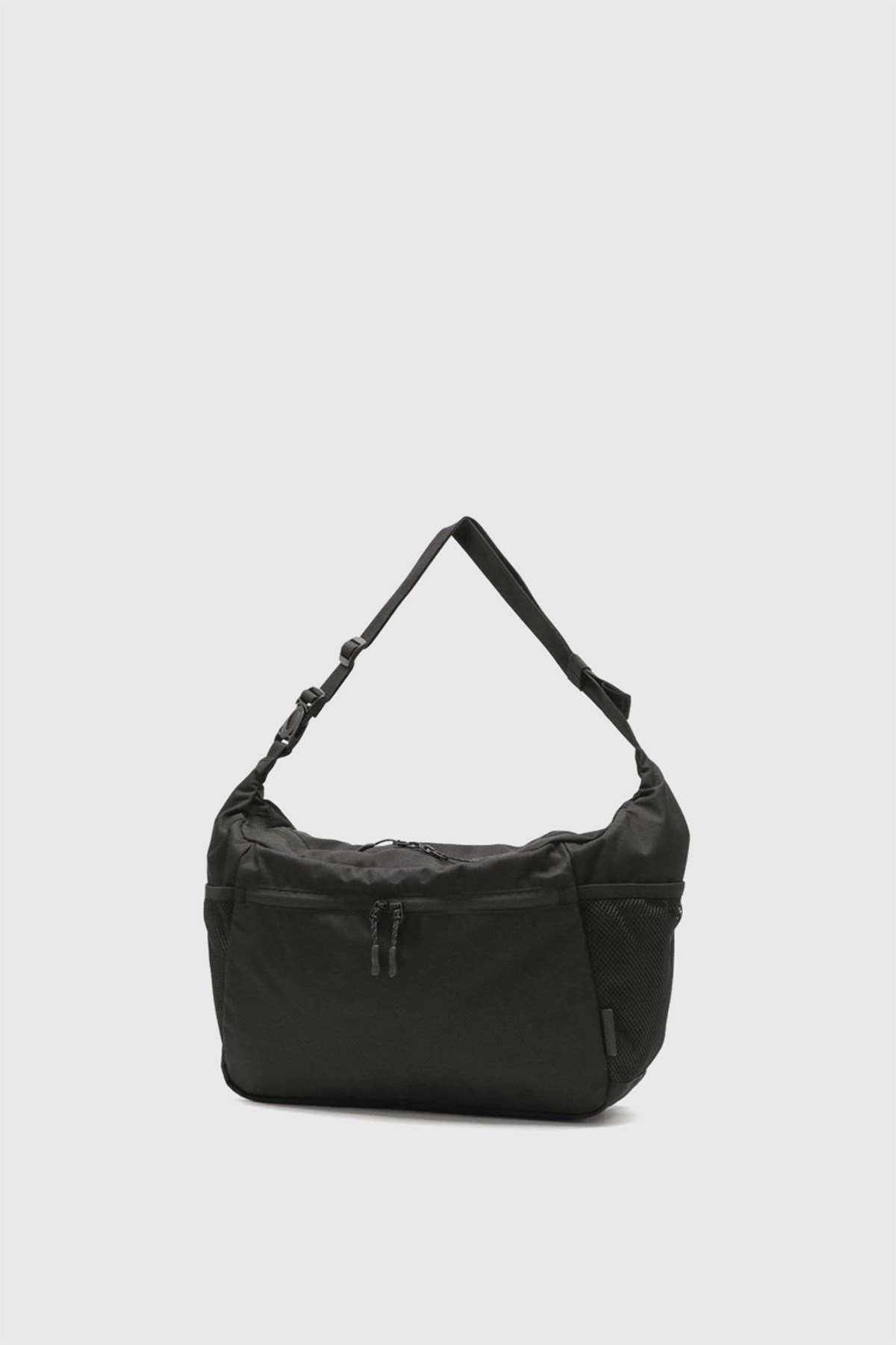 Snow Peak Everyday U Middle Shoulder Bag Black | WoodWood.com