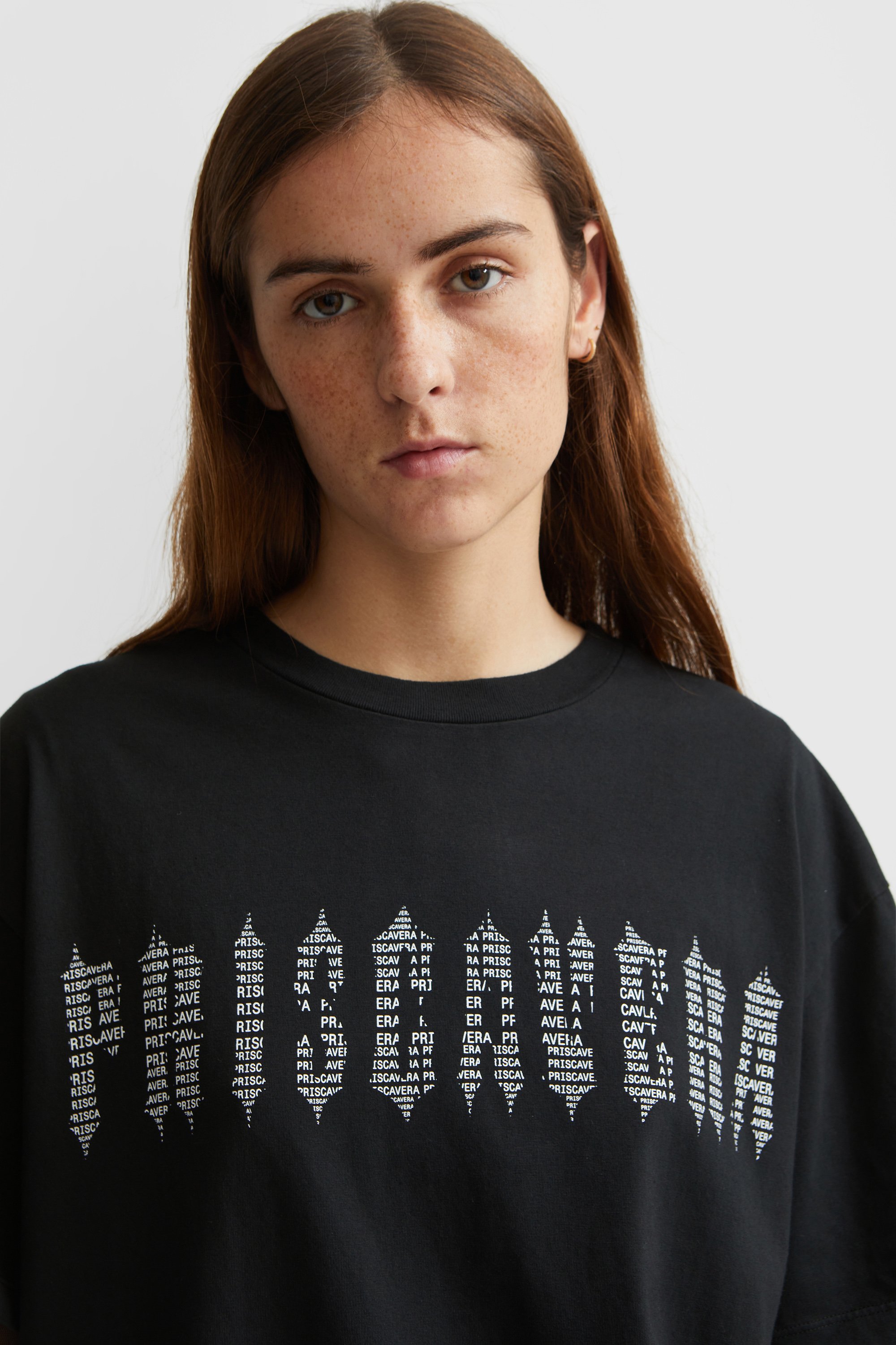 PRISCAVera Logo Oversized Tee Coal CO | WoodWood.com