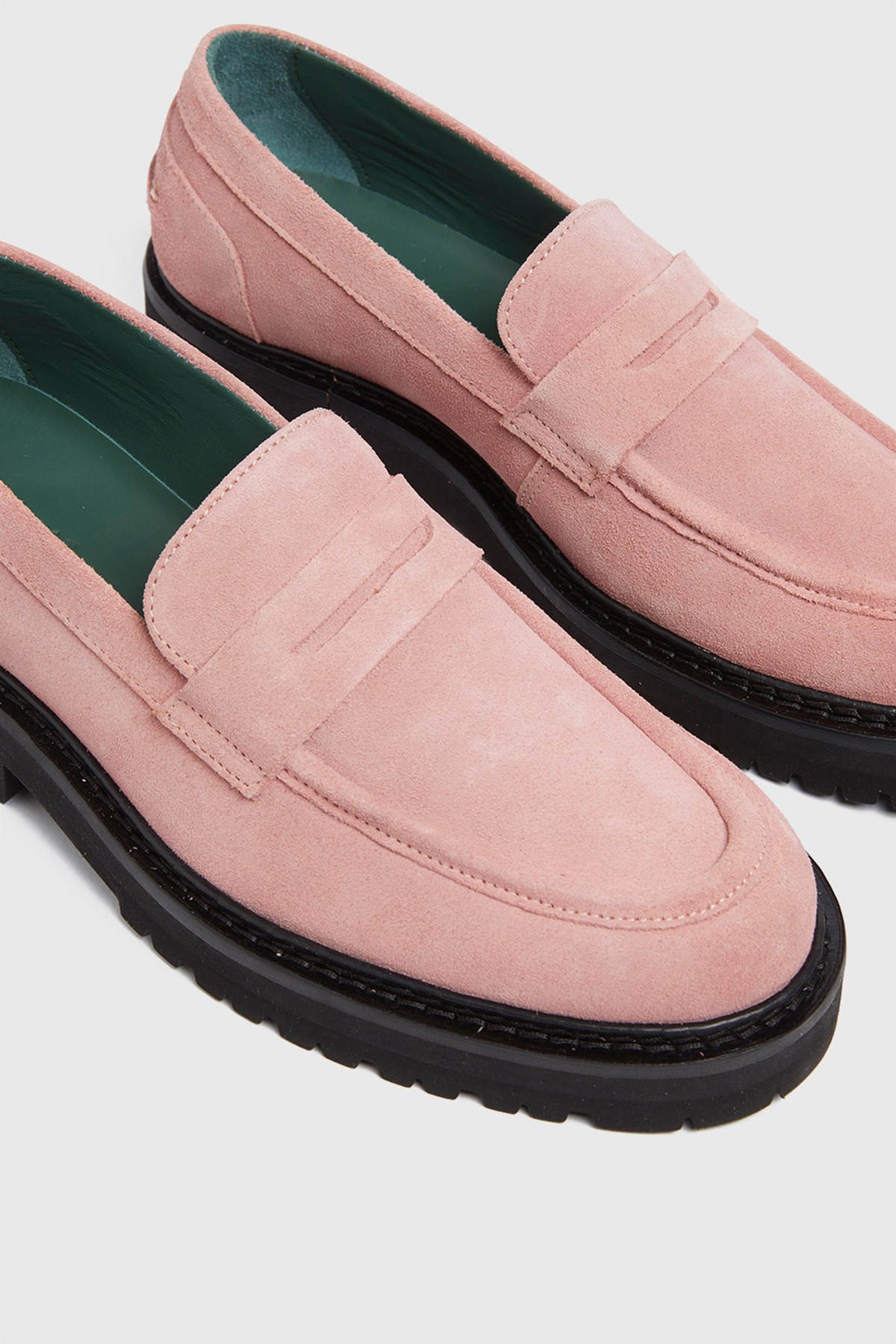 Vinny's Wood Wood x Richee Penny Loafer Pink suede | WoodWood.com