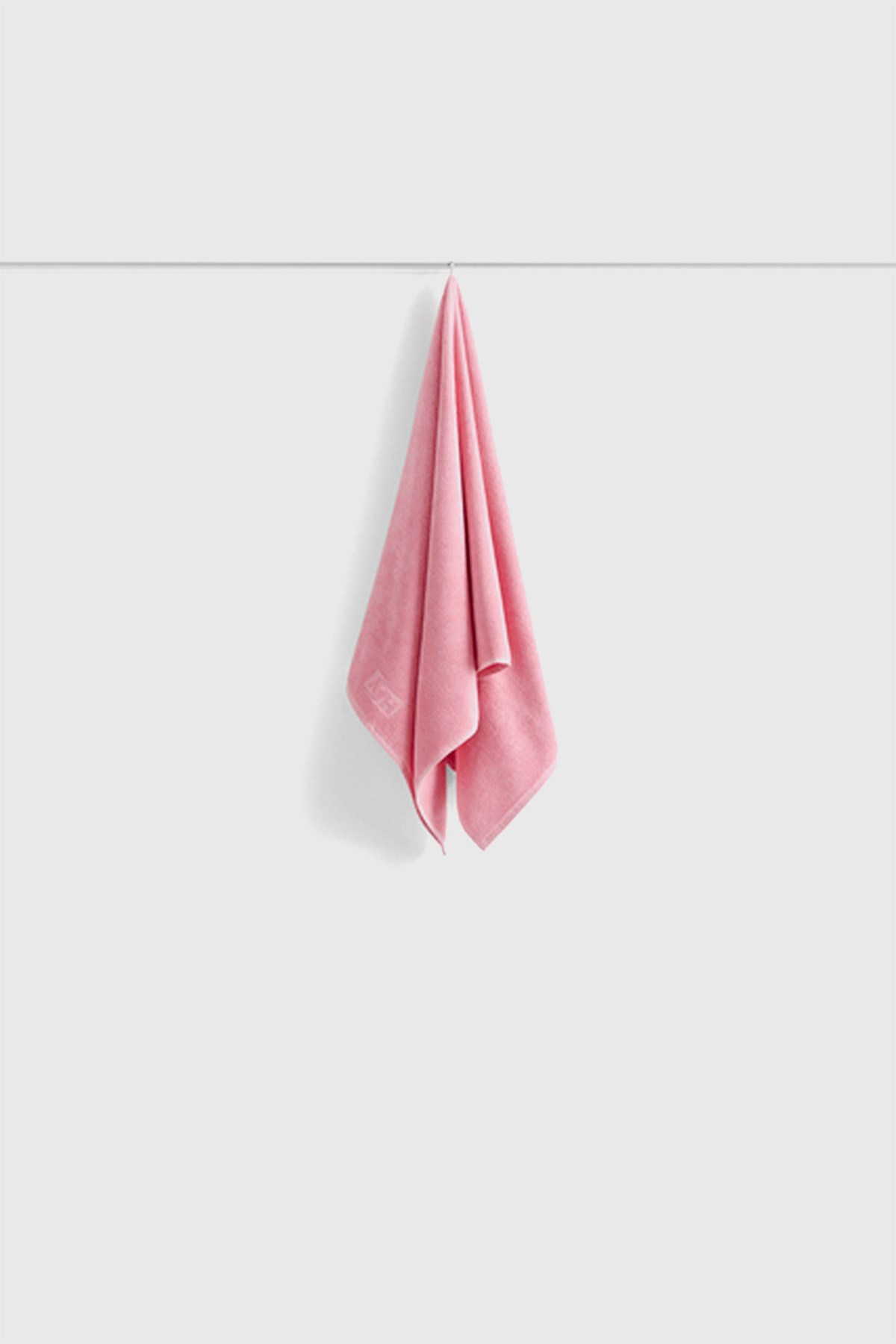 HAY Mono bath towel, pink