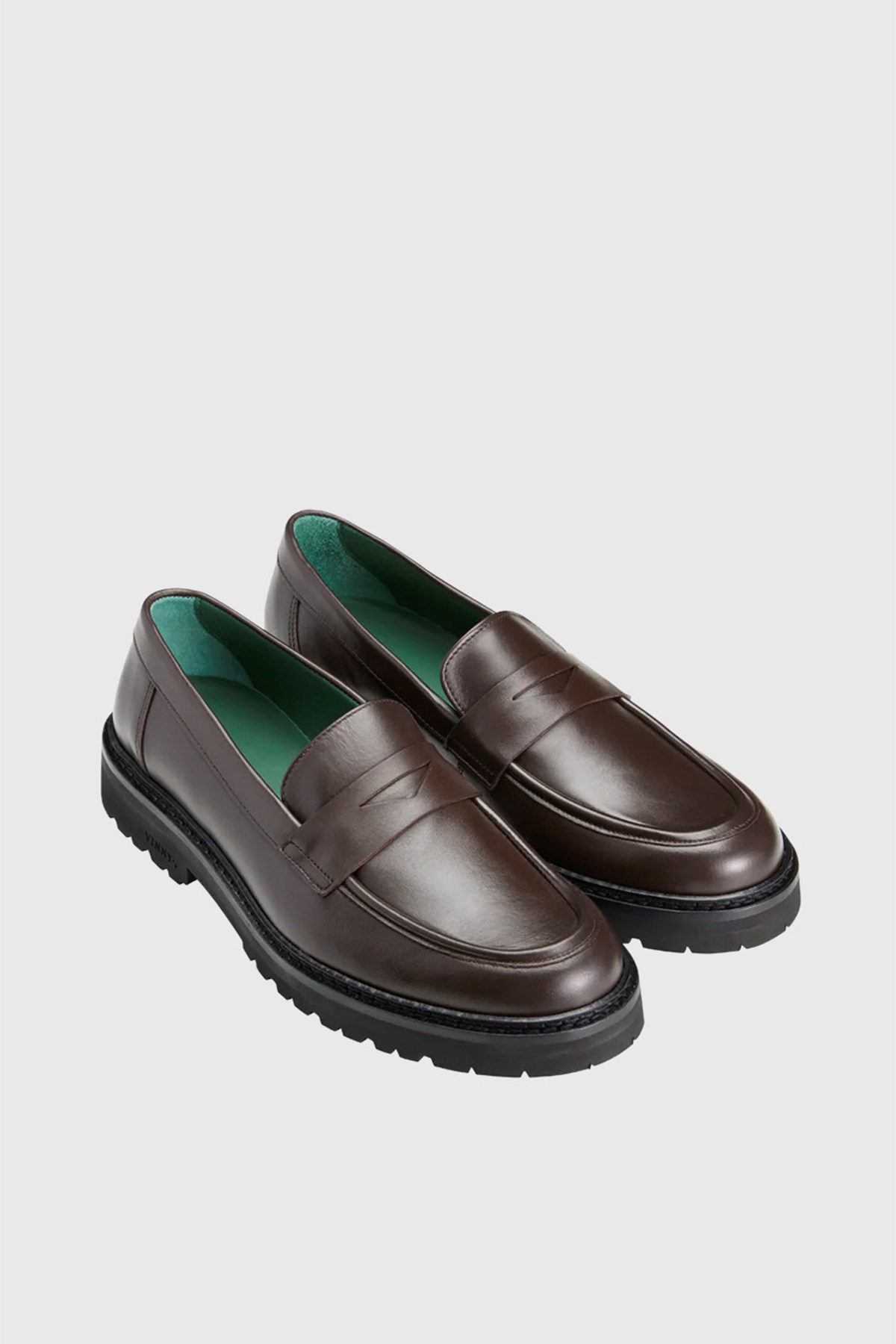 Vinny's Richee Penny Loafer Brown crust leather | WoodWood.com